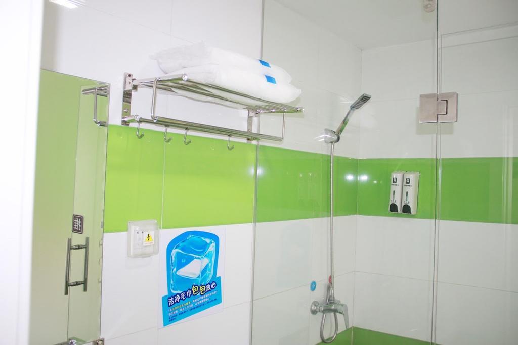 7Days Inn Dalian Wafangdian Railway Station 외부 사진